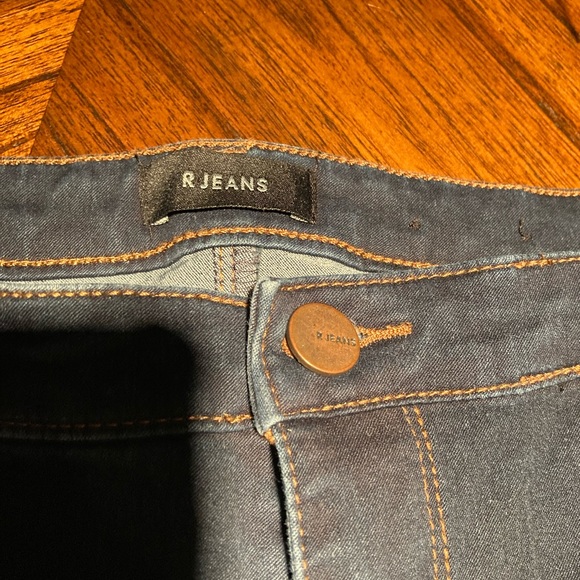 R Jeans Women’s Straight Leg Cotton Blend Jeans Size 31. Excellent Condition! - Picture 2 of 10